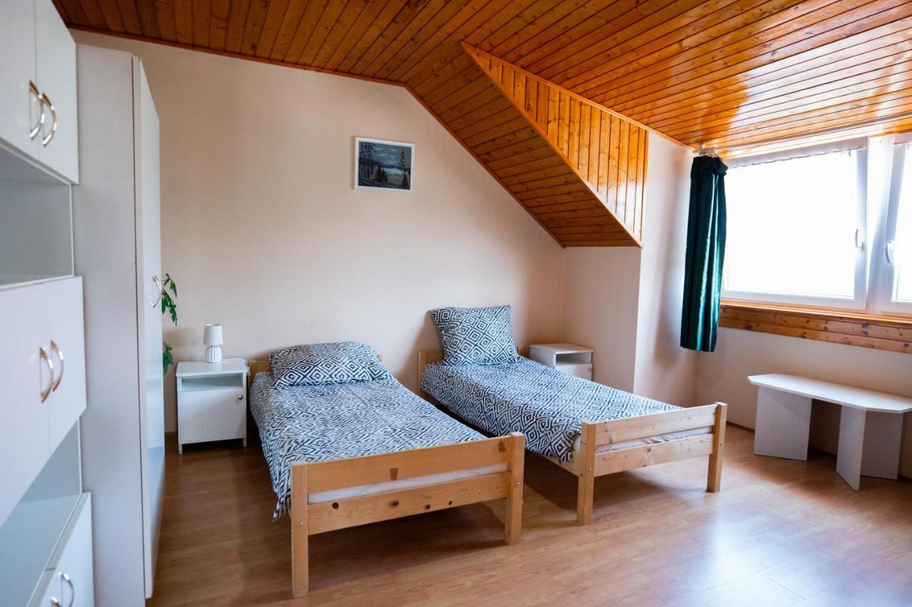 Tenisz Vendégház Ordacsehi Exterior foto